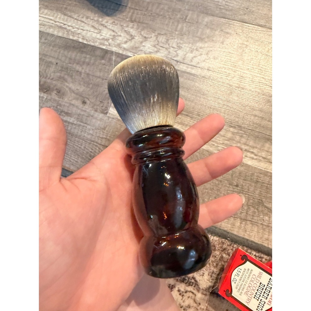Avon Barber Shop Brush Wild Country Cologne 1.5 Fl Oz Vintage Collectible In Box